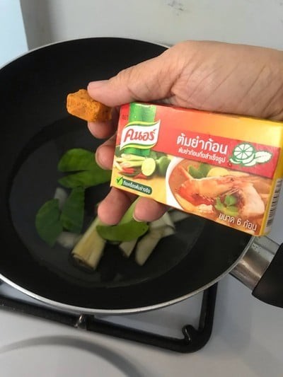 Cube Tom Yum Flavor Knorr Seasoning Spicy Soup Bouillon Cooking Thai Food 3 pack