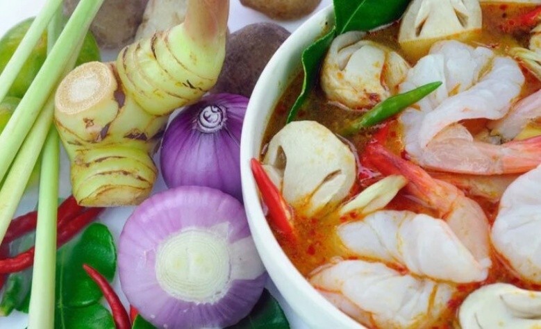 FaThai Spicy & Herb TOM YUM TOMYUM SAUCE!