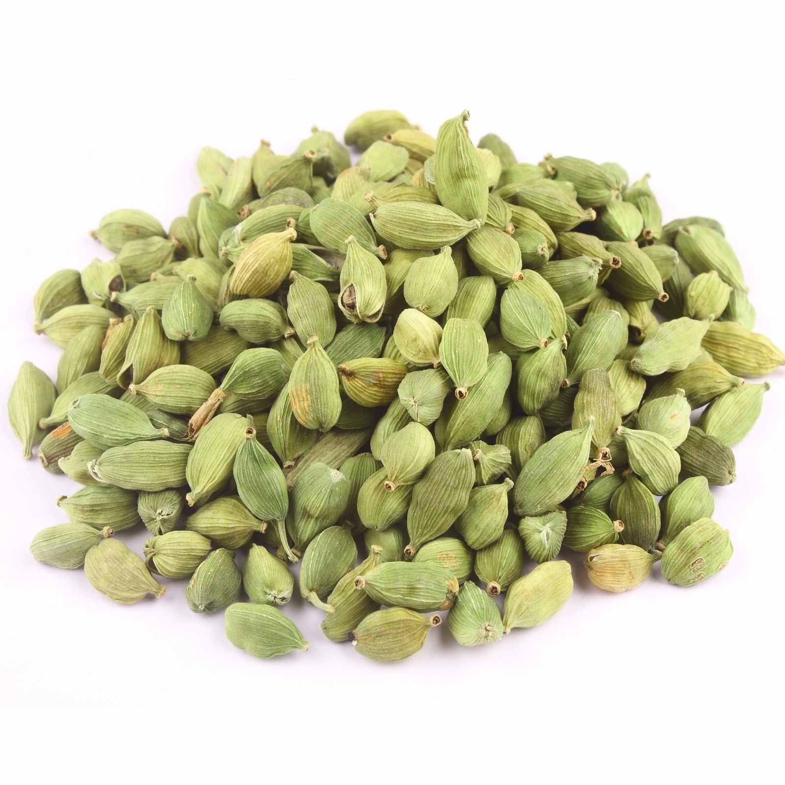 Organic Cardamom Seeds Pods Pure Natural Spices Premium Quality Condition