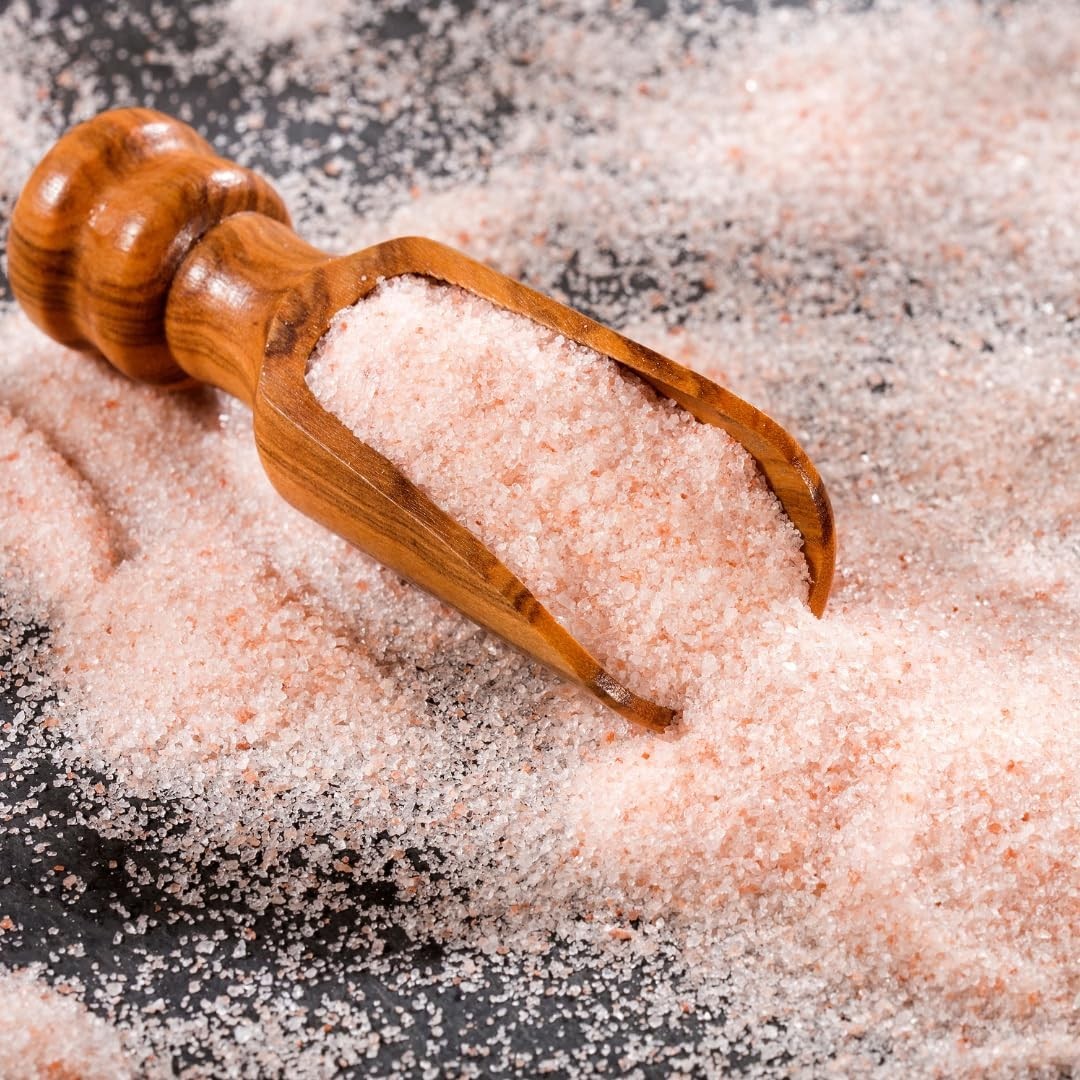 Himalayan Pink Salt 8oz in Shaker: Enhance Global Recipes with Authentic Flavor