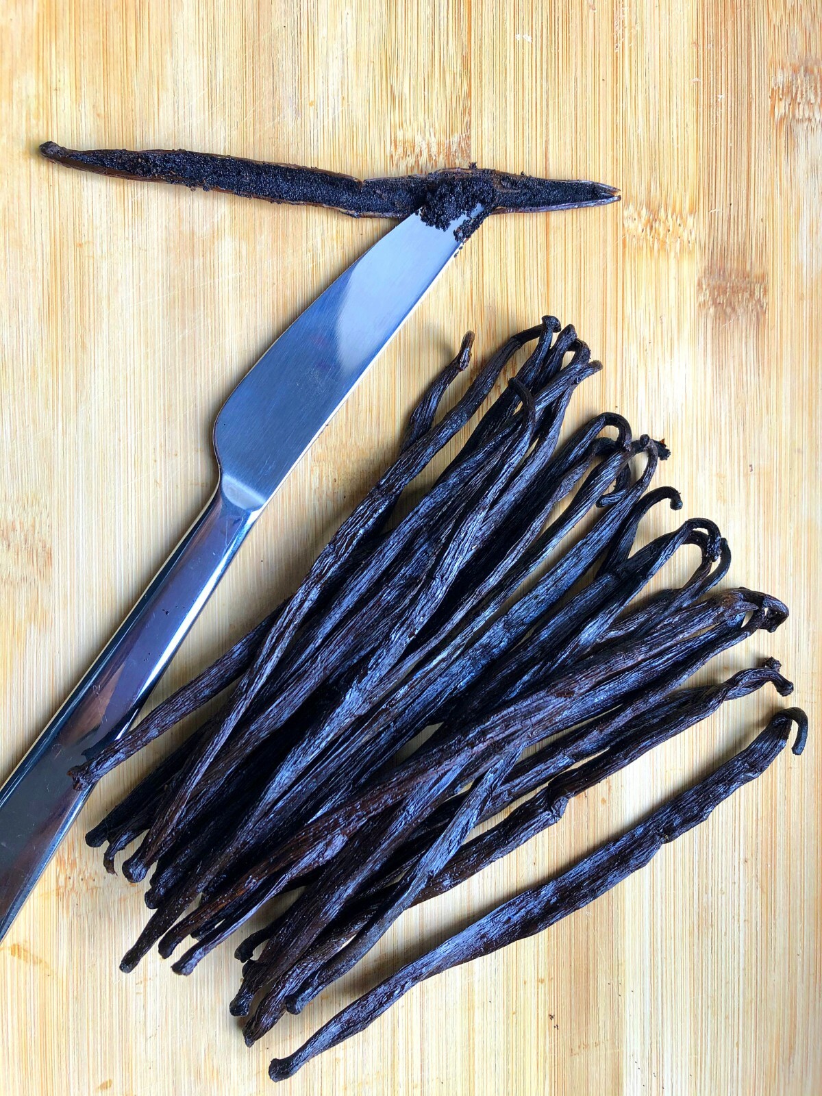 1/2 Lb Madagascar Organic Vanilla Grade A Prime Bourbon Vanilla Beans [Whole]