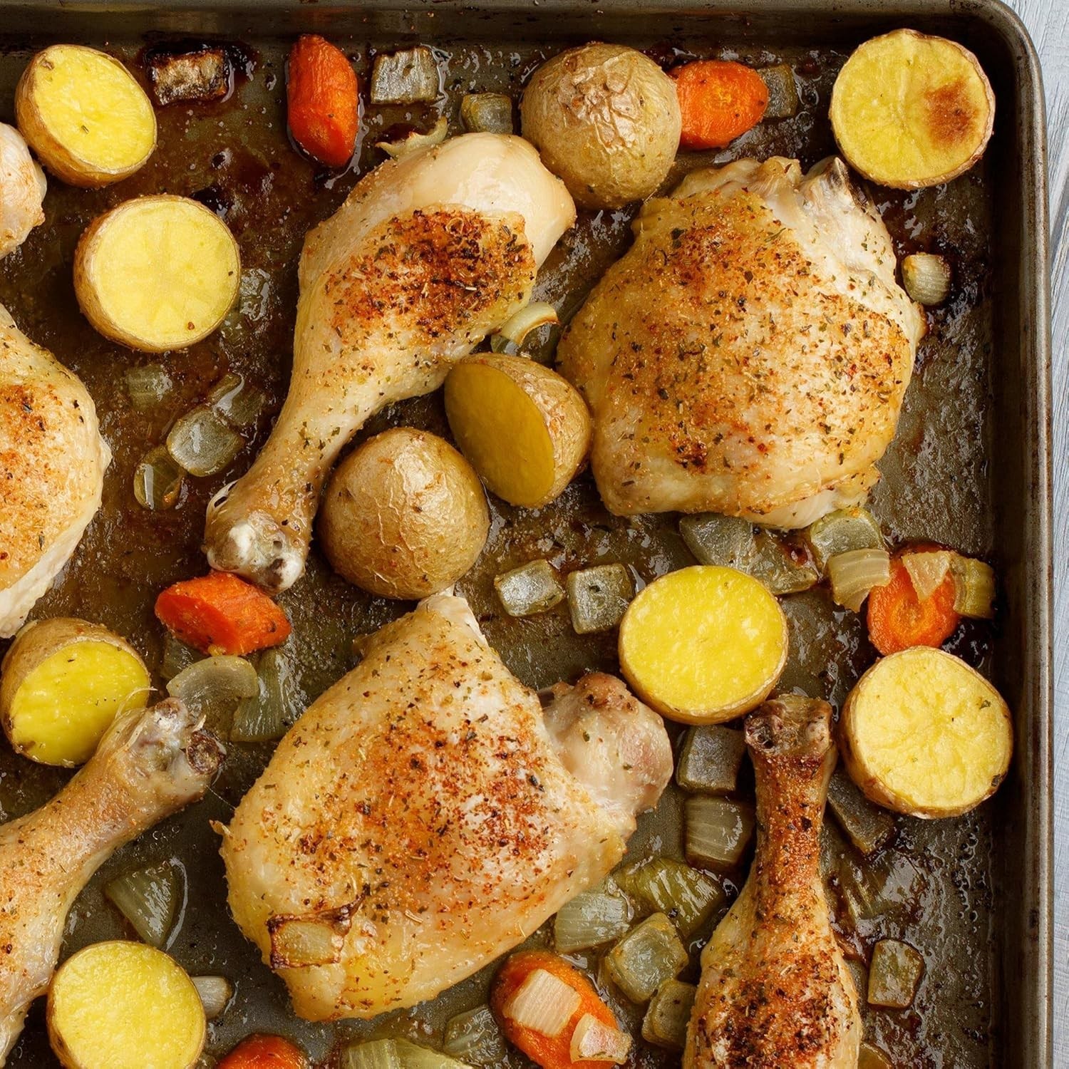 Delicious Lawry’s 24.5 oz Chicken & Poultry Seasoning Rub – Ideal for Roasting