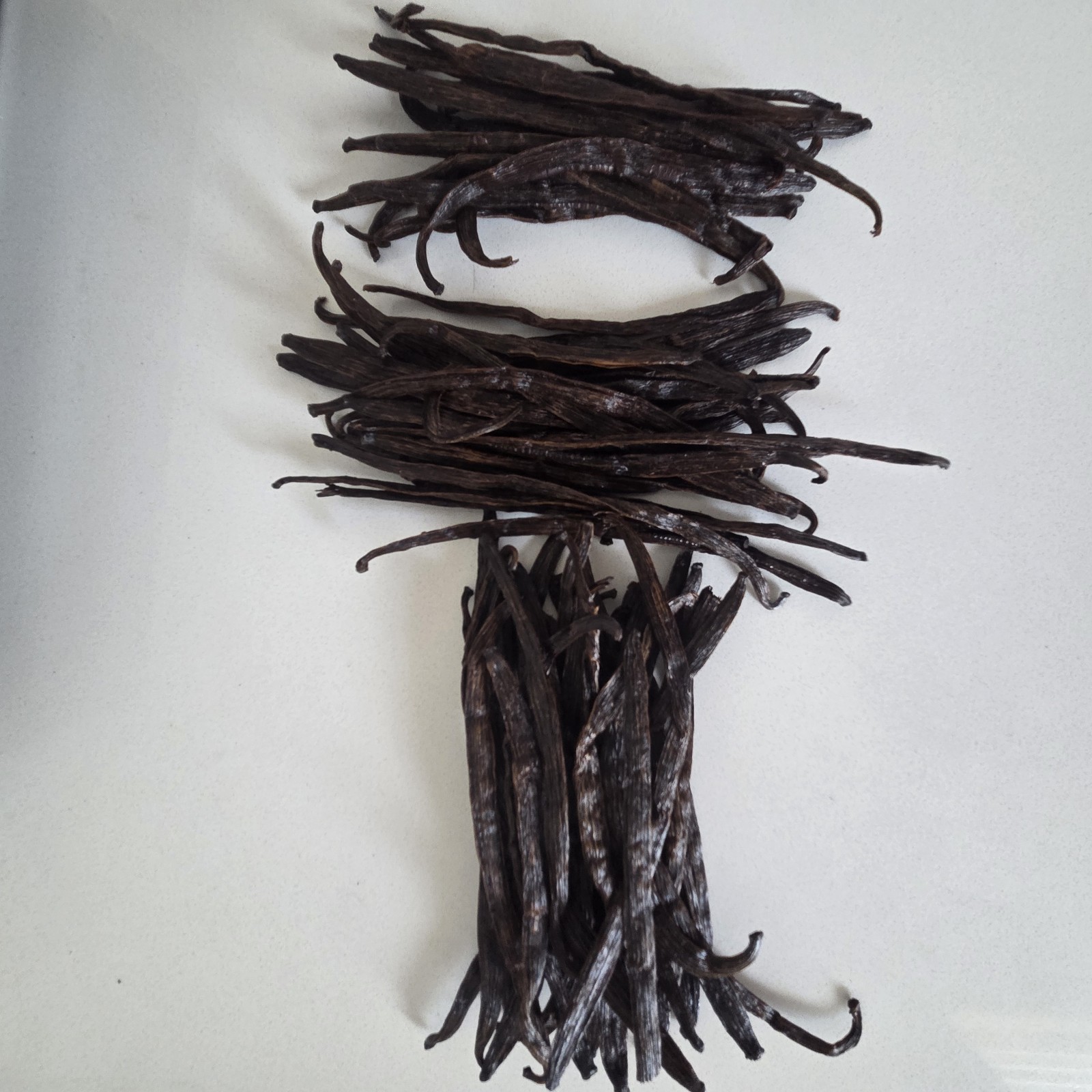 Madagascar Vanilla beans 1 kg Grade-C For Extract