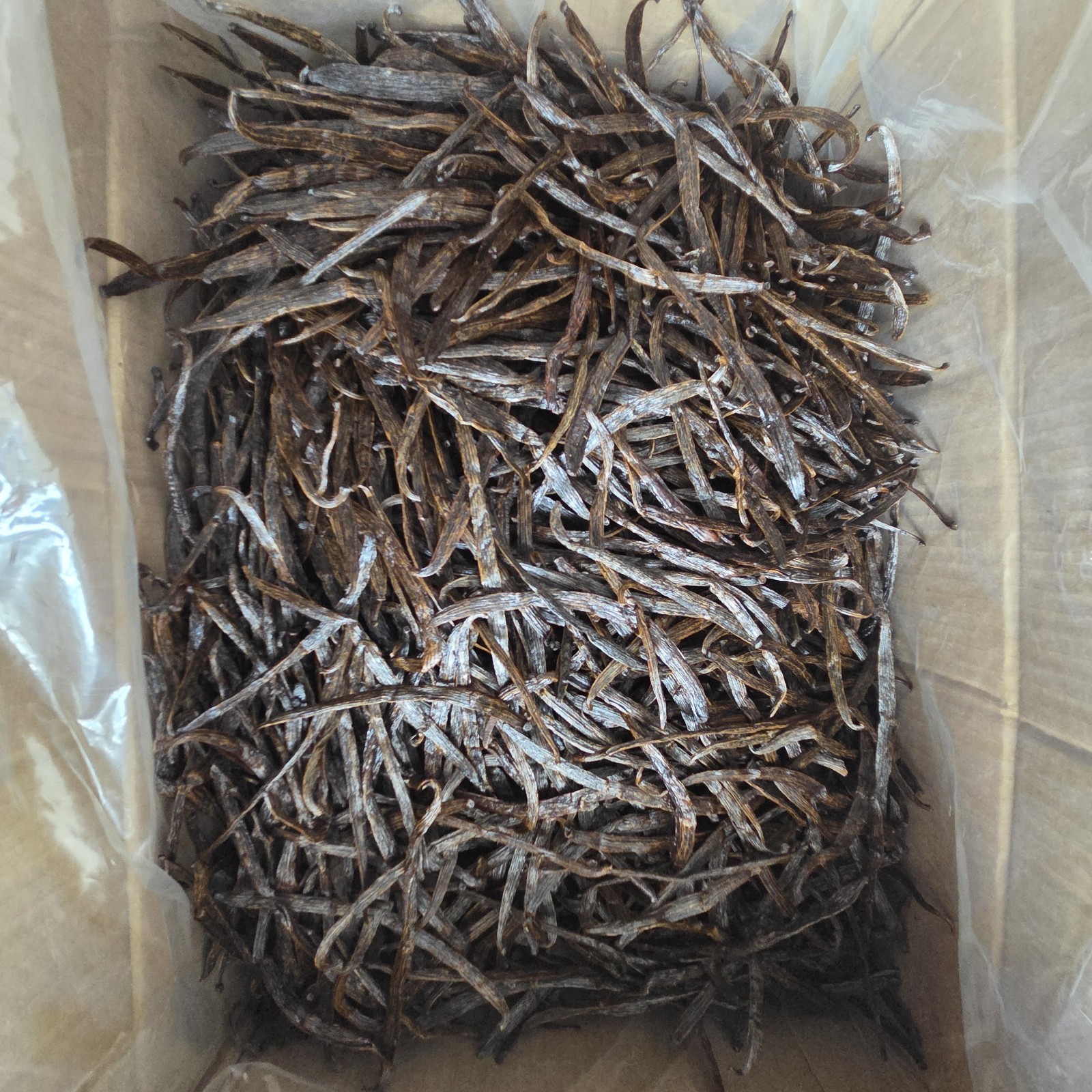 Madagascar Vanilla beans 1 kg Grade-C For Extract