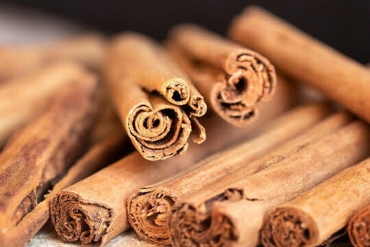 C5 Grade Cinnamon Sticks 100% Pure High Quality Organic Ceylon Herbal Spice.