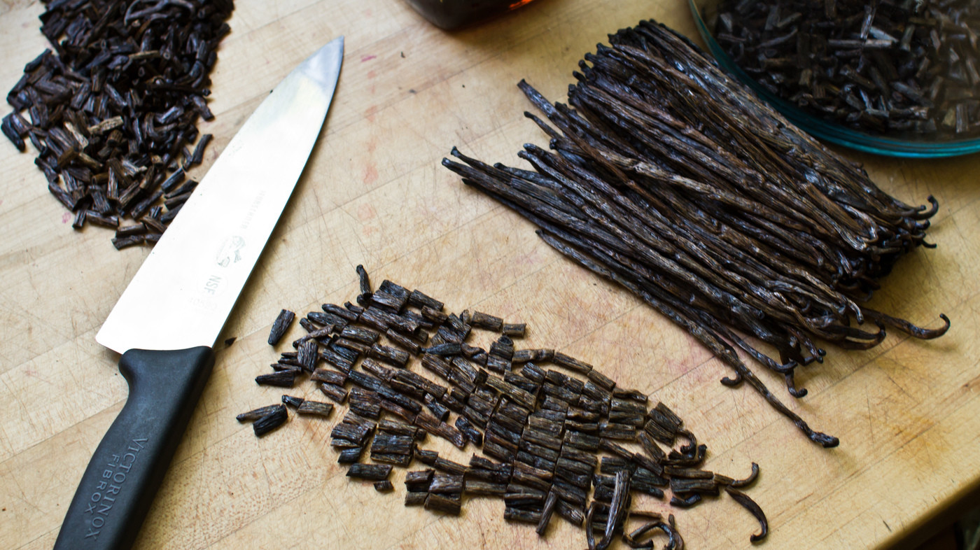 1 LB Tahitian Vanilla Beans Grade B, Whole Beans for Baking and Extract Making