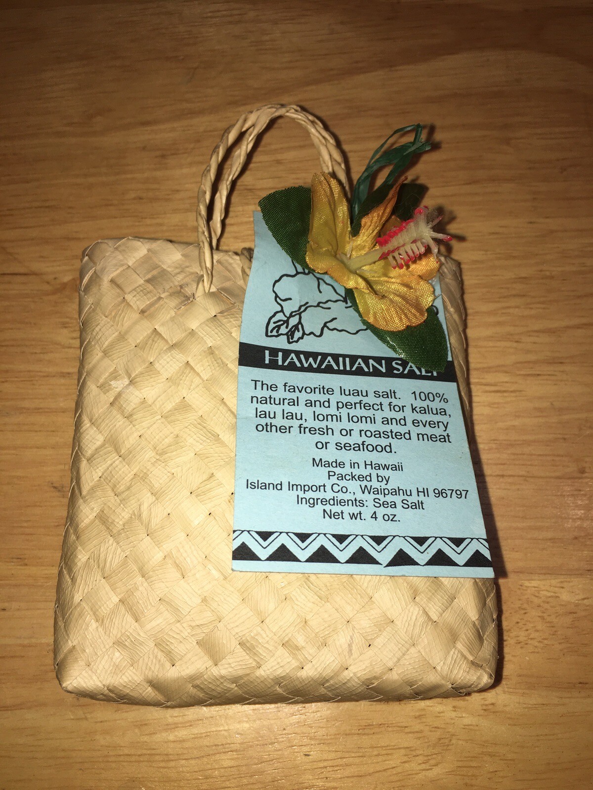 Hawaiian Luau Salt in Cotton Bamboo/Wicker Purse with Luau Flower (Gift-Ready)