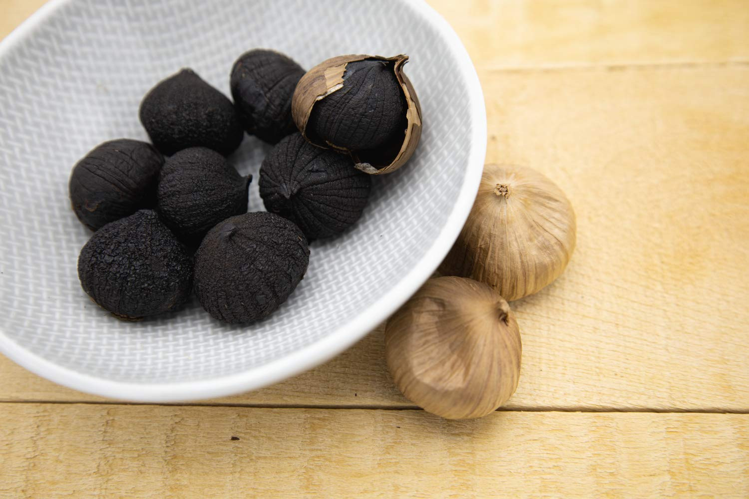 Ajo negro orgánico USDA 453G Tarro de ajo perla negra 1LB Ajo negro 100% entero
