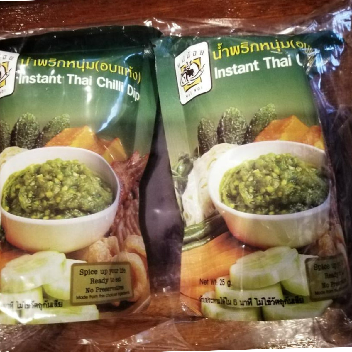 Dried Young Chili Paste Mae Noi Spicy Phrik Sauce Easy Instant Thai 25g x12 Pcs.