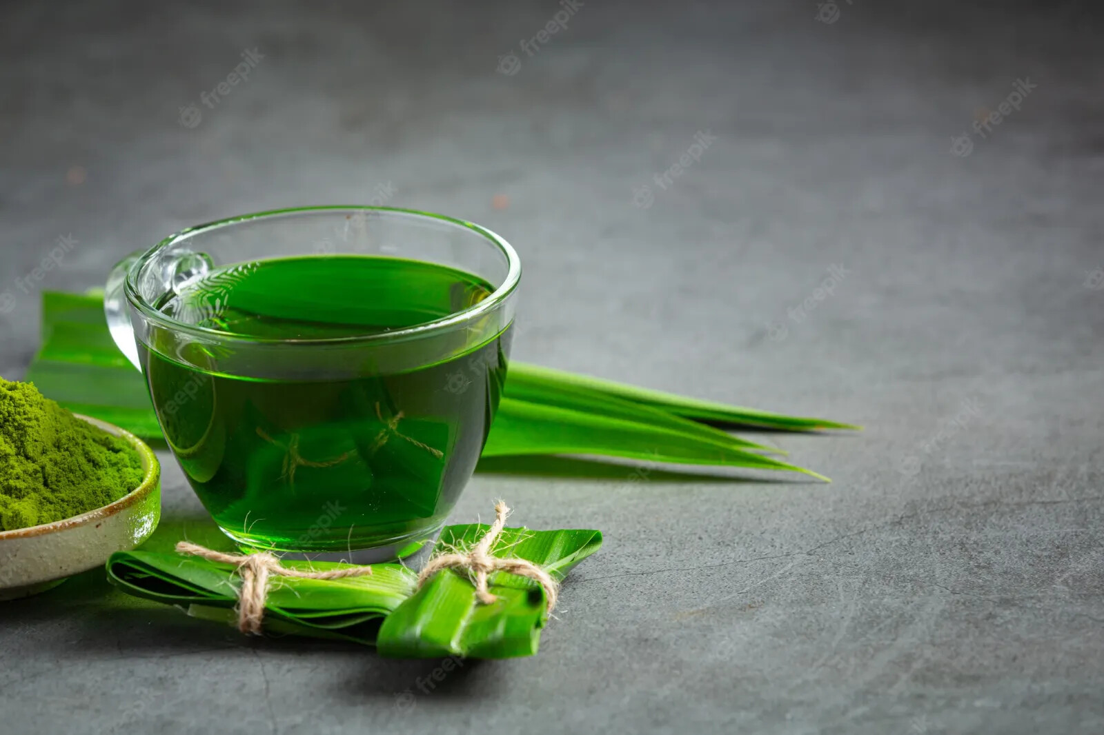 Organic Pandan Leaves Fresh Pieces Ceylon Pandanus Natural Dried( Rampe ) 100%