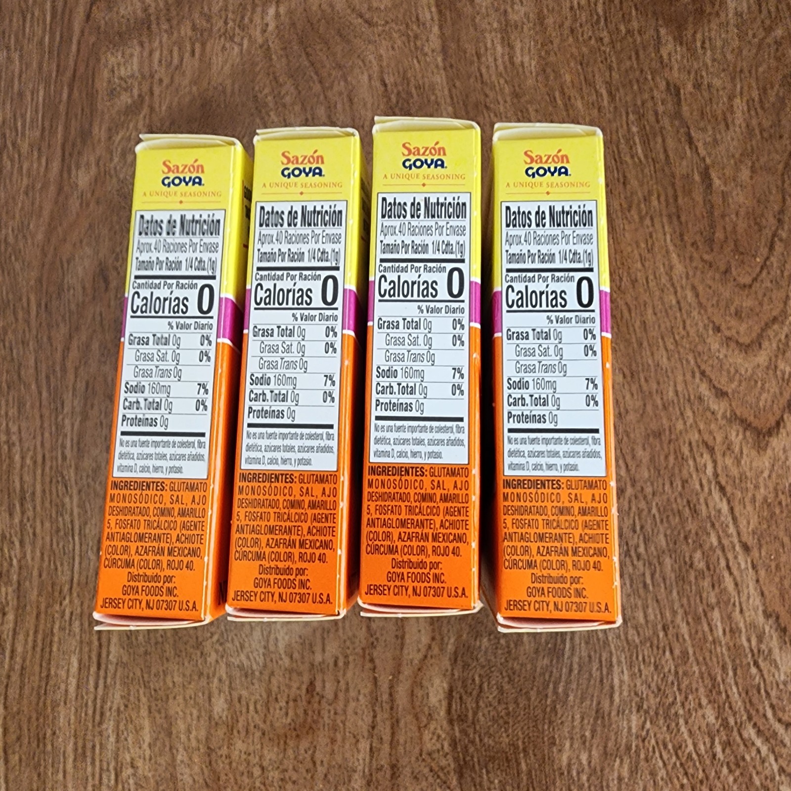Sazon Goya Con Azafran 1.41 oz 8 Packets Per Box Lot of 4