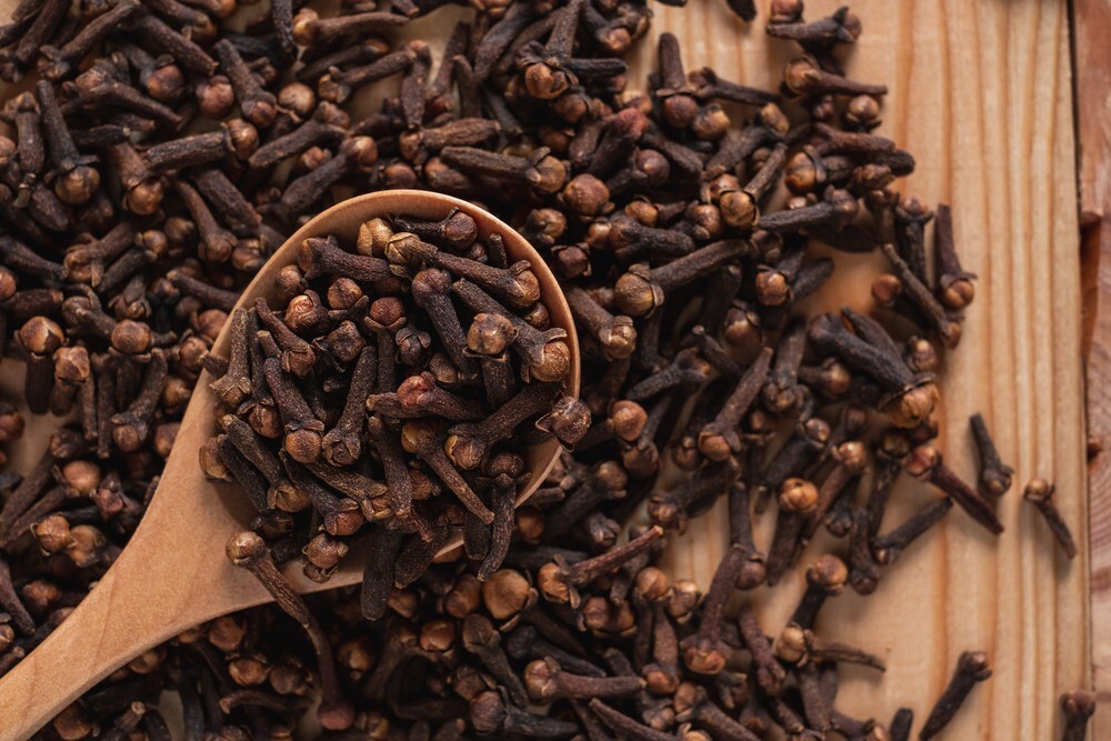 Premium Dried Cloves – Aromatic Spice for Cooking & Aromatherapy – 100% Natural