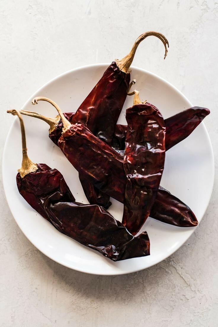 Dried Guajillo Chili Pepper Guajillo Seco Chili Pods WT: 8oz,