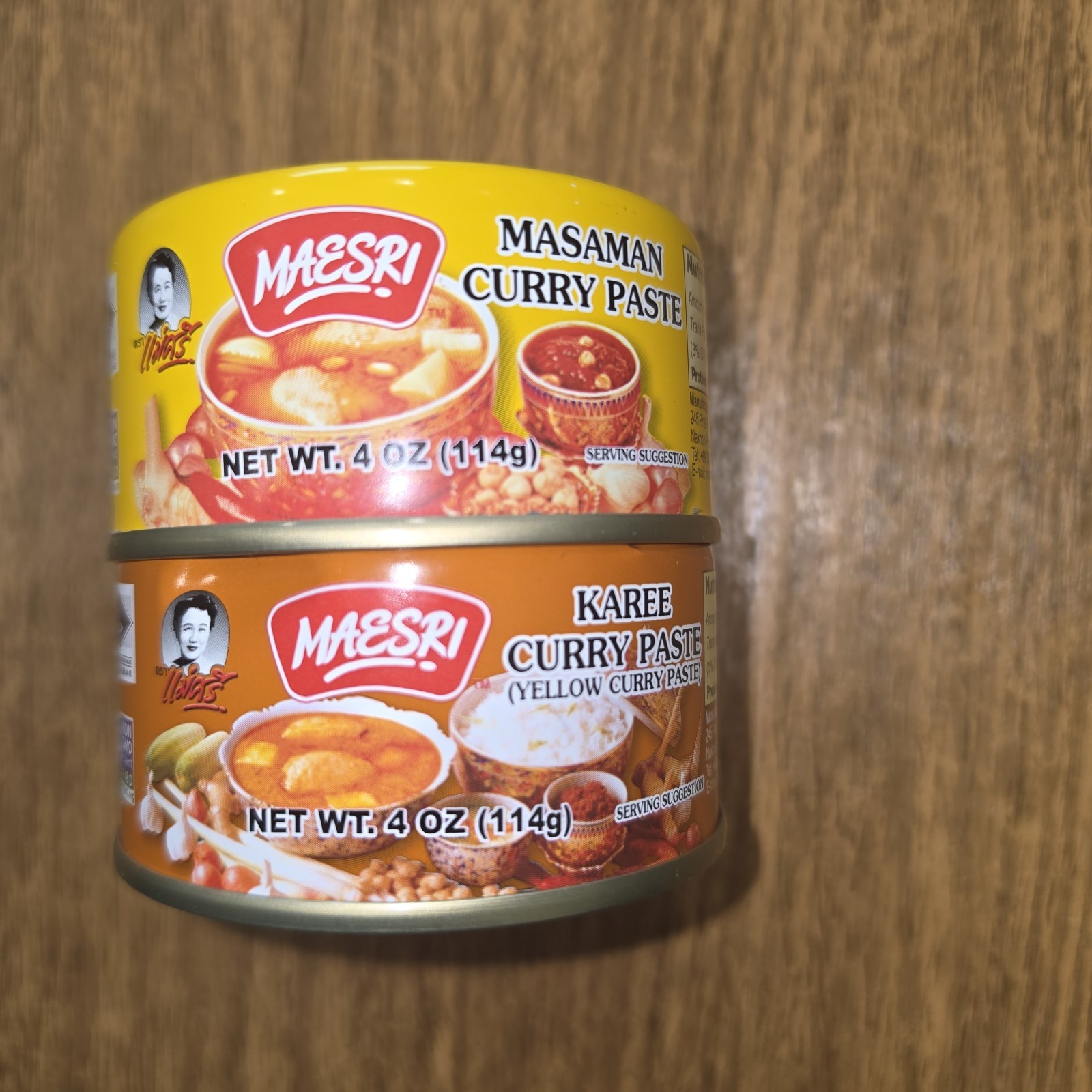 Alot 2 NEW MAESRI THAI YELLOW KAREE& NASAMAN CURRY PASTE CANS 2027 FROM THAILAND