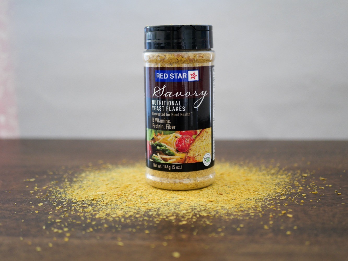 Red Star Savory Nutritional Yeast Flakes, 5 oz Shaker, Contains Soy