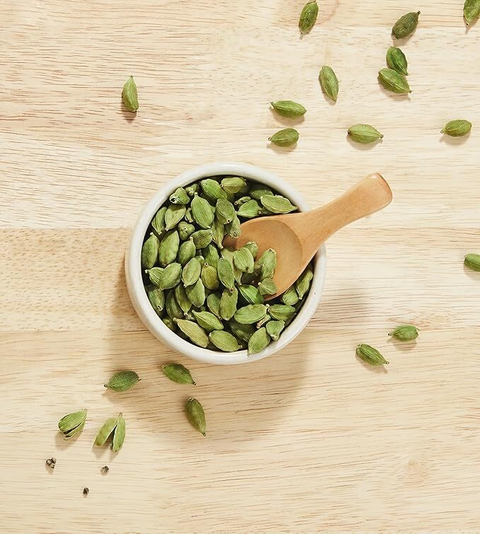 Green Cardamom Indian Organic Spices Hari Elaichi Natural Dried Spice Pure Herbs
