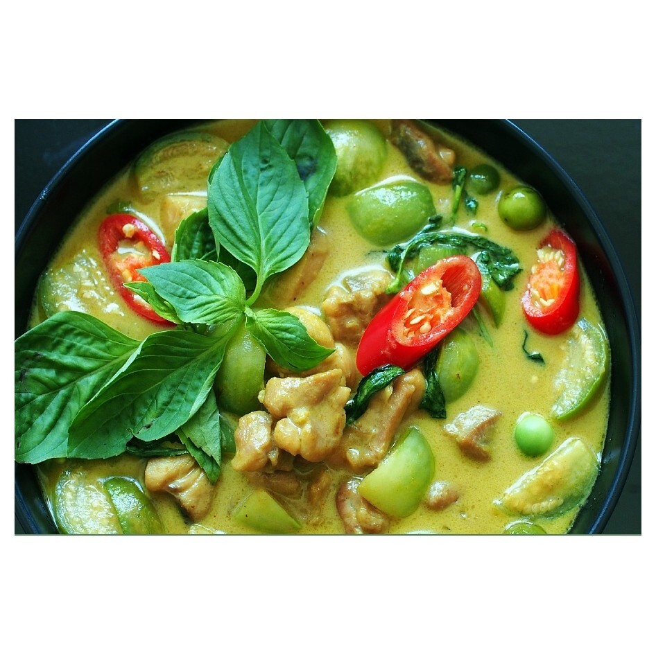 Green Curry Paste Thai Chili Paste Cooking Original Thai Food 80g. 500g.