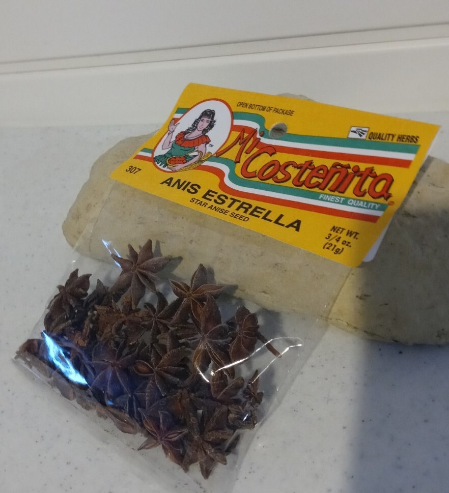 anis estrella_ star anise seed. 100 % natural