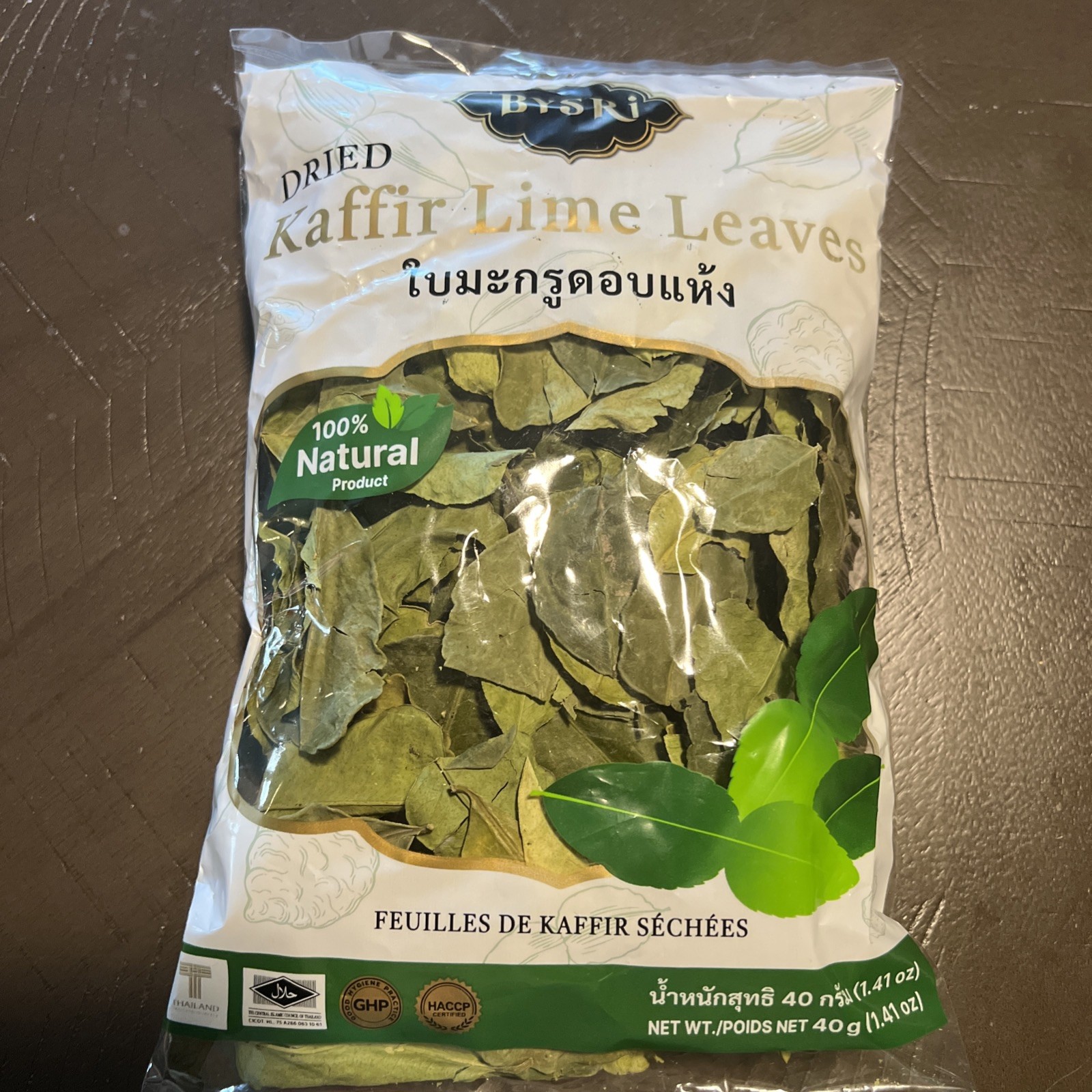 Dried kaffir lime leaves Thai makrut herbs fresh pure wellness 40g.
