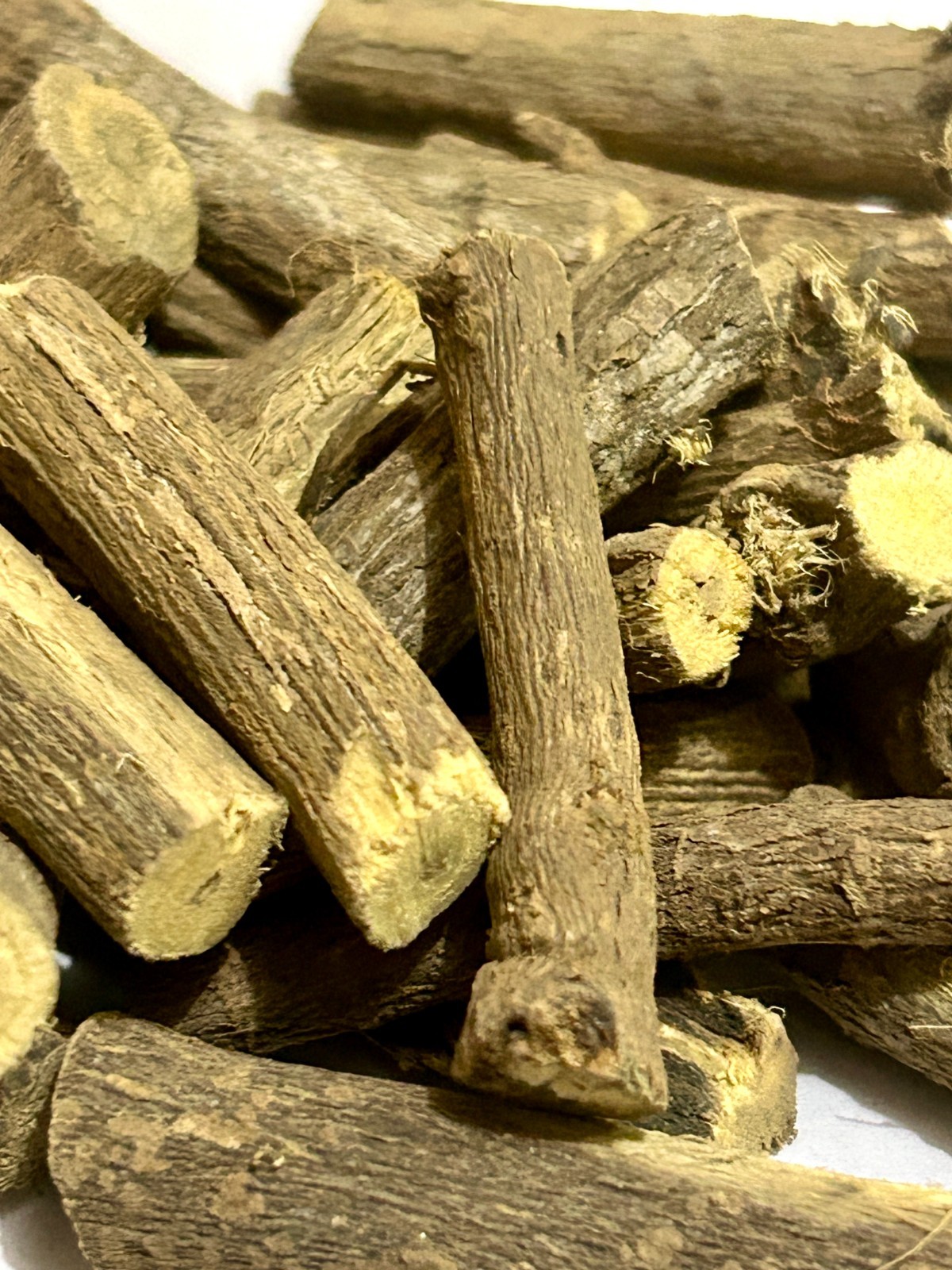 Pure Organic Natural Ashwagandha Root Indian ginseng, withania somnifera,