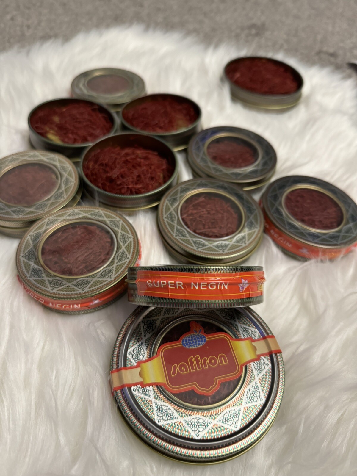 SAFFRON/GENUINE GRADE A+, ORGANICALLY GROWN SUPER NEGIN ( 3 GRAMS )