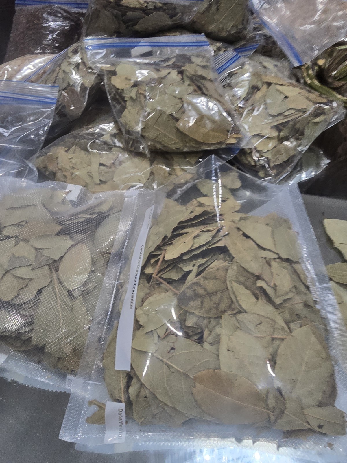 AFRICAN WHOLE BAY LEAVES, DRY BAY LEAVES 100% NATURAL PREMIUM QUALITY