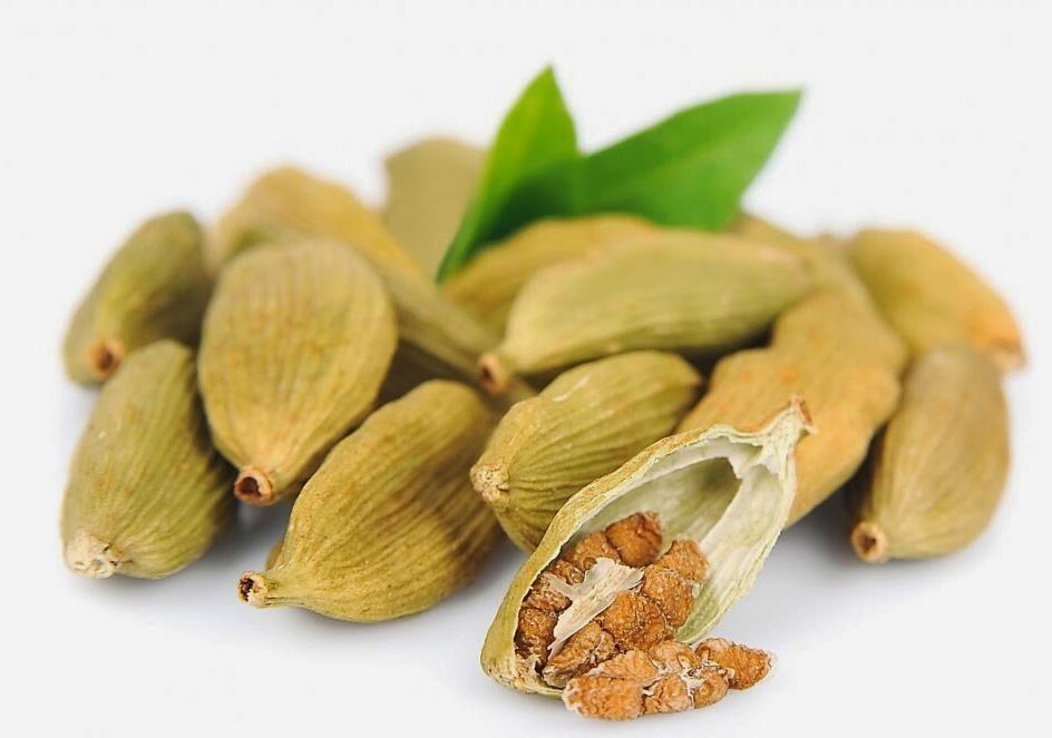 Organic Cardamom seeds pods Pure Natural Ceylon spices premium quality grade A