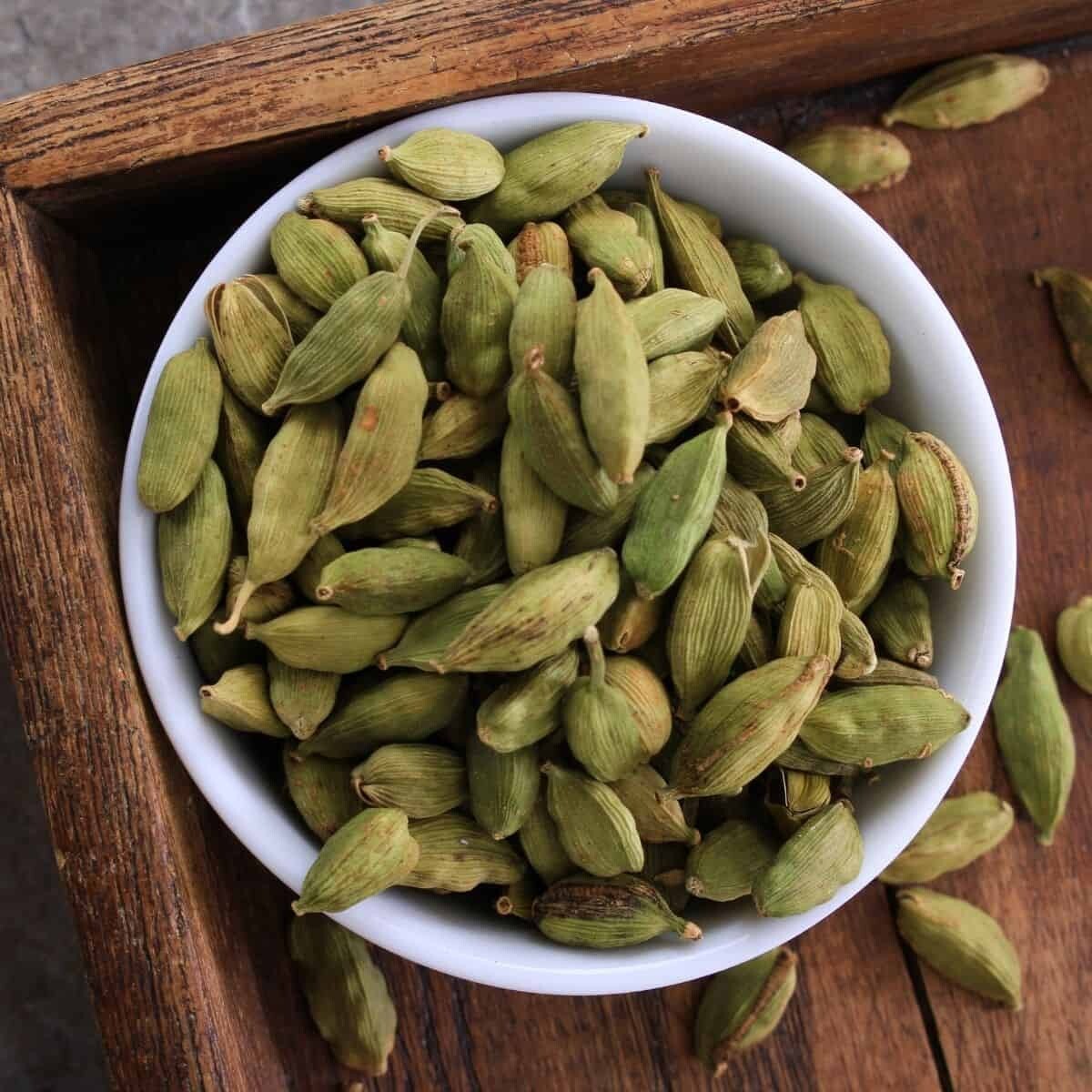 Organic Cardamom seeds pods Pure Natural Ceylon spices premium quality grade 100