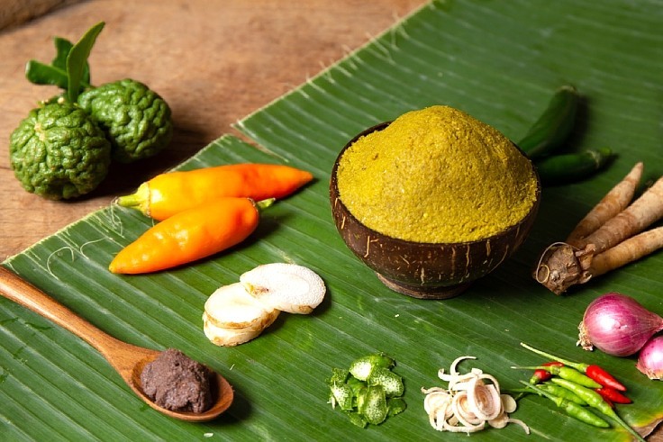 Lobo Green Curry Paste, authentic Thai recipe, traditional flavor, 50 gram sache