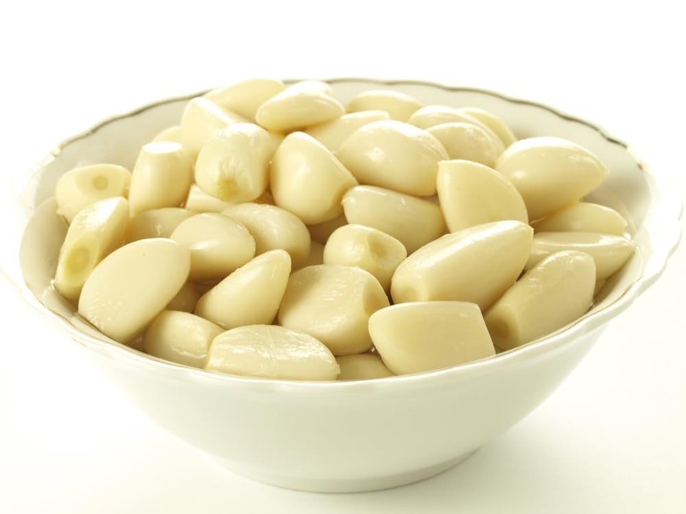 Spanish Pickled Garlic, 31.8 oz Total – Gourmet Must-Have for Cooking