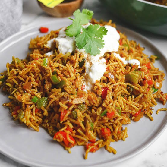 MAGGI Masala-Ae-Magic Vegetable Masala, All In One Powder 6 G x 12 Sachets