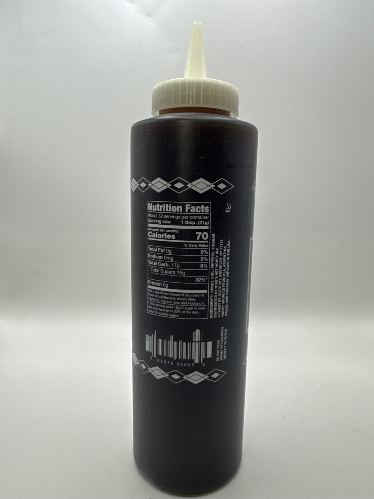 Mike’s Hot Honey Chef’s Bottle, Honey with a Kick 24Oz 680g Exp 04/27/2027