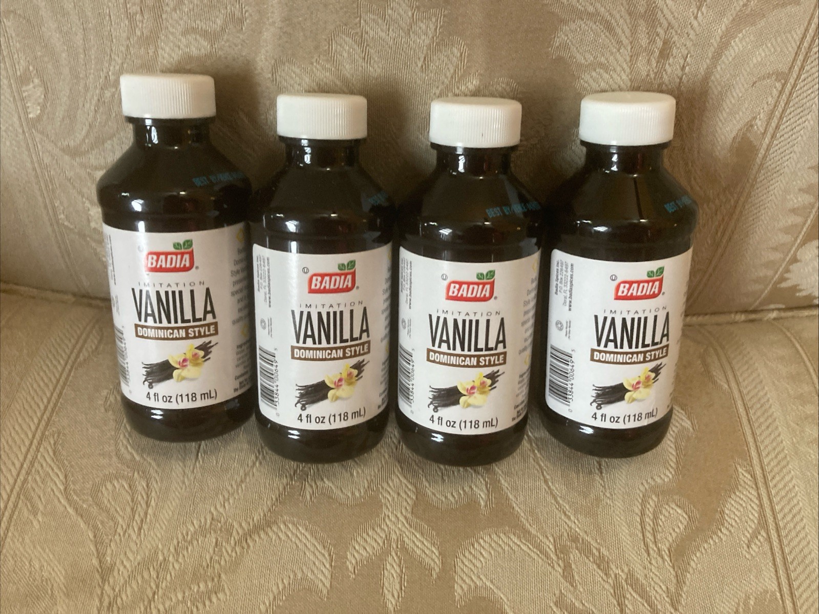 Badia Imitation Vanilla Dominican Style 4 oz FOUR BOTTLES TOTAL