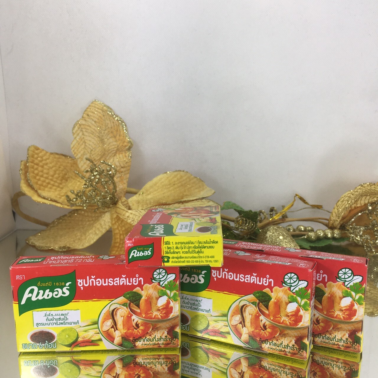 Knorr Tom Yum Kung Cubes Hot & Spicy Ingredient Shrimp Flavor, 4 boxes 24 Cubes.