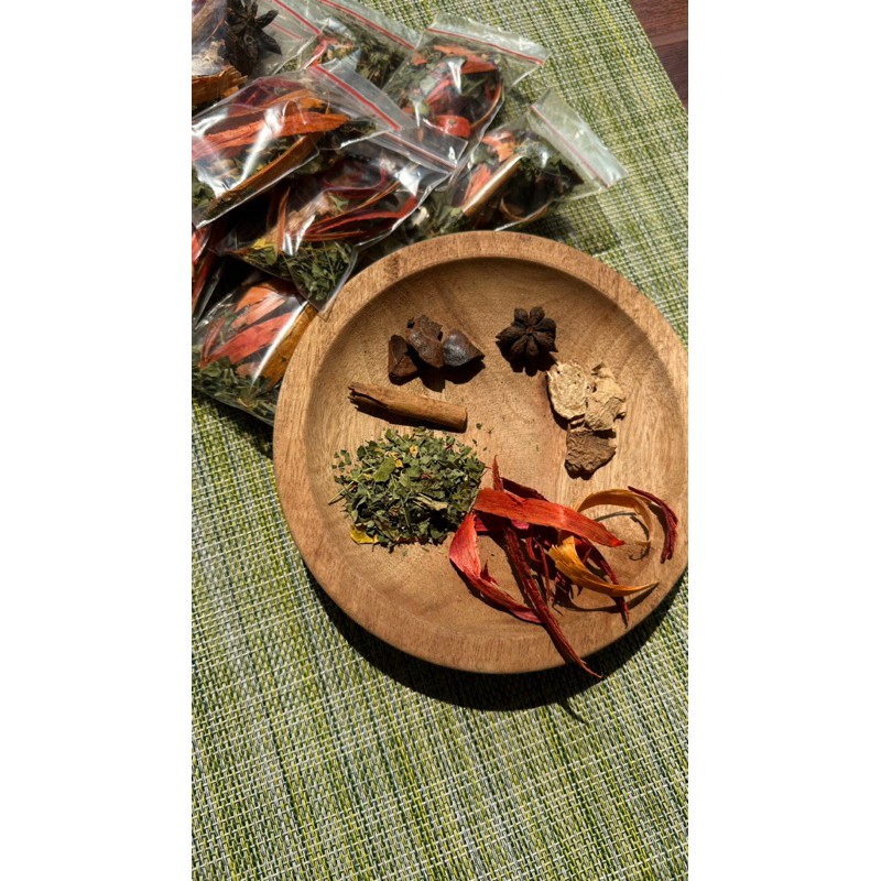 Wedang Kelor Herbal Spice Drink Mix 10 Sachets Moringa Ginger Secang Blend