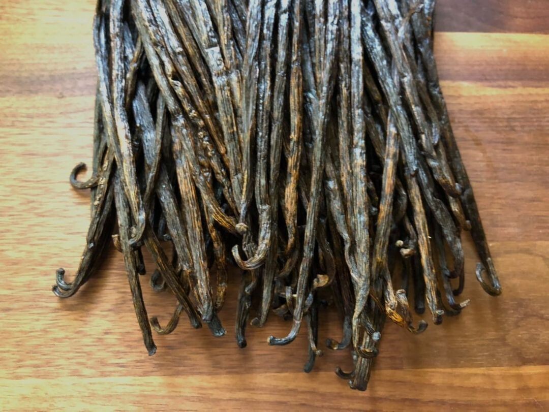 Madagascar Vanilla Beans Grade C PERFECT FOR EXTRACT- half pound