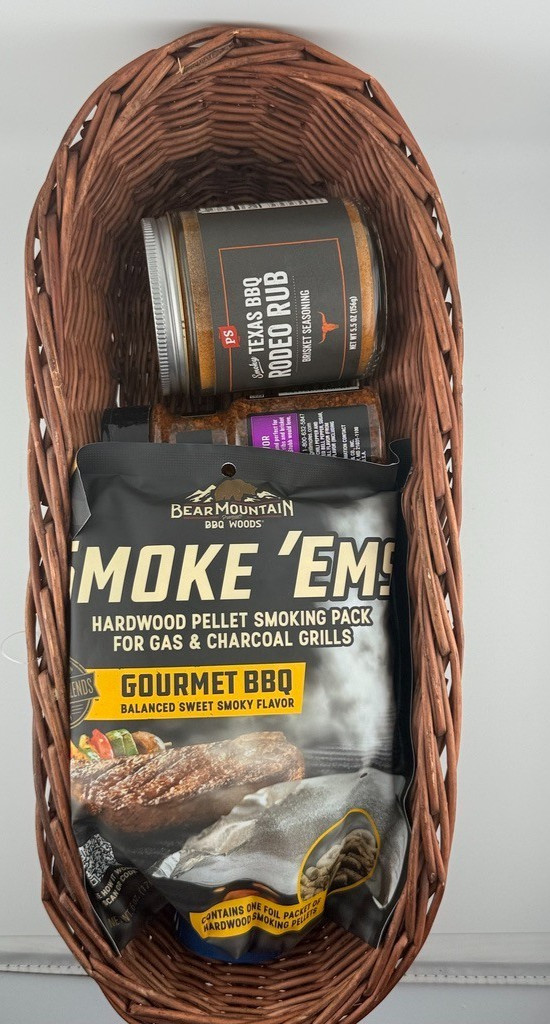 Gourmet BBQ Gift Basket Rubs and Smoke Pack Set Holiday Grill Lover Kit