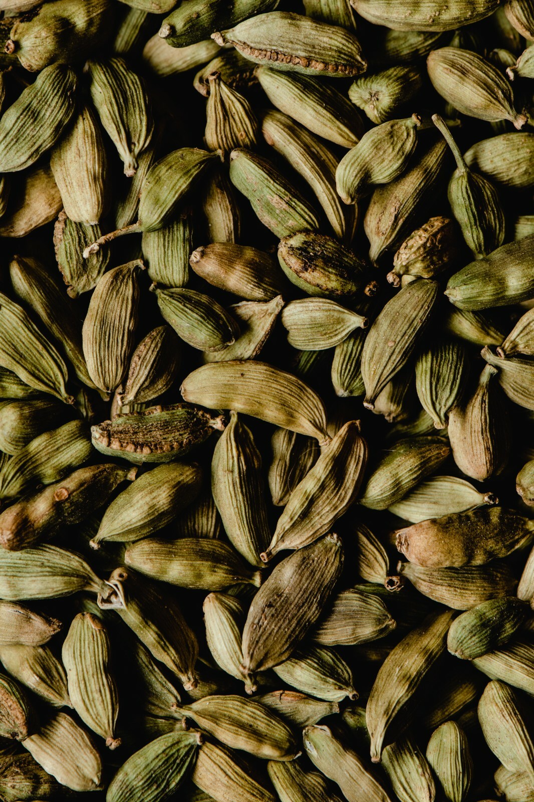 Ceylon Natural Whole Green Cardamom Seed Pods Pure Sri Lankan Organic Spices