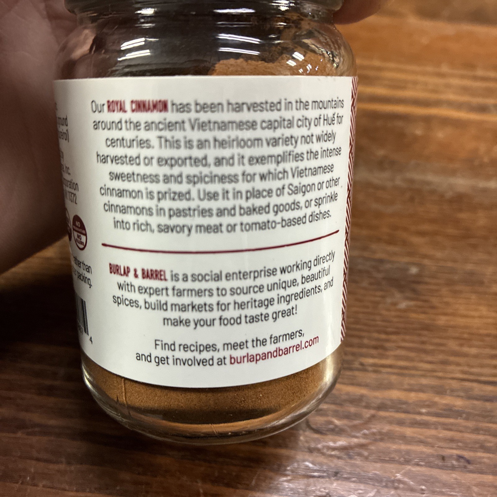 Royal Cinnamon – Intense Sweetness & Spiciness of Vietnamese Cinnamon Powder & S