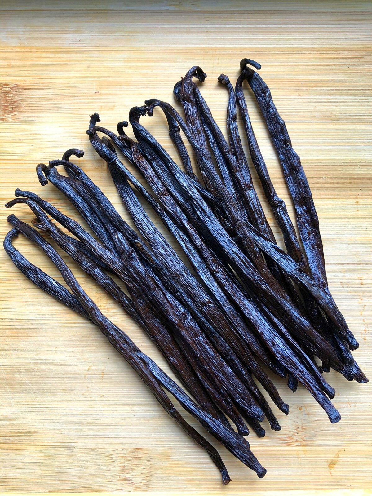 1/2 Lb Madagascar Organic Vanilla Grade A Prime Bourbon Vanilla Beans [Whole]