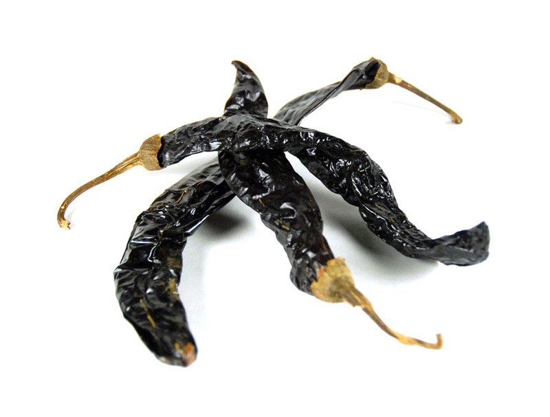 Pasilla Chile 8 oz. Whole Pasilla Chili Peppers Mild to Medium Heat