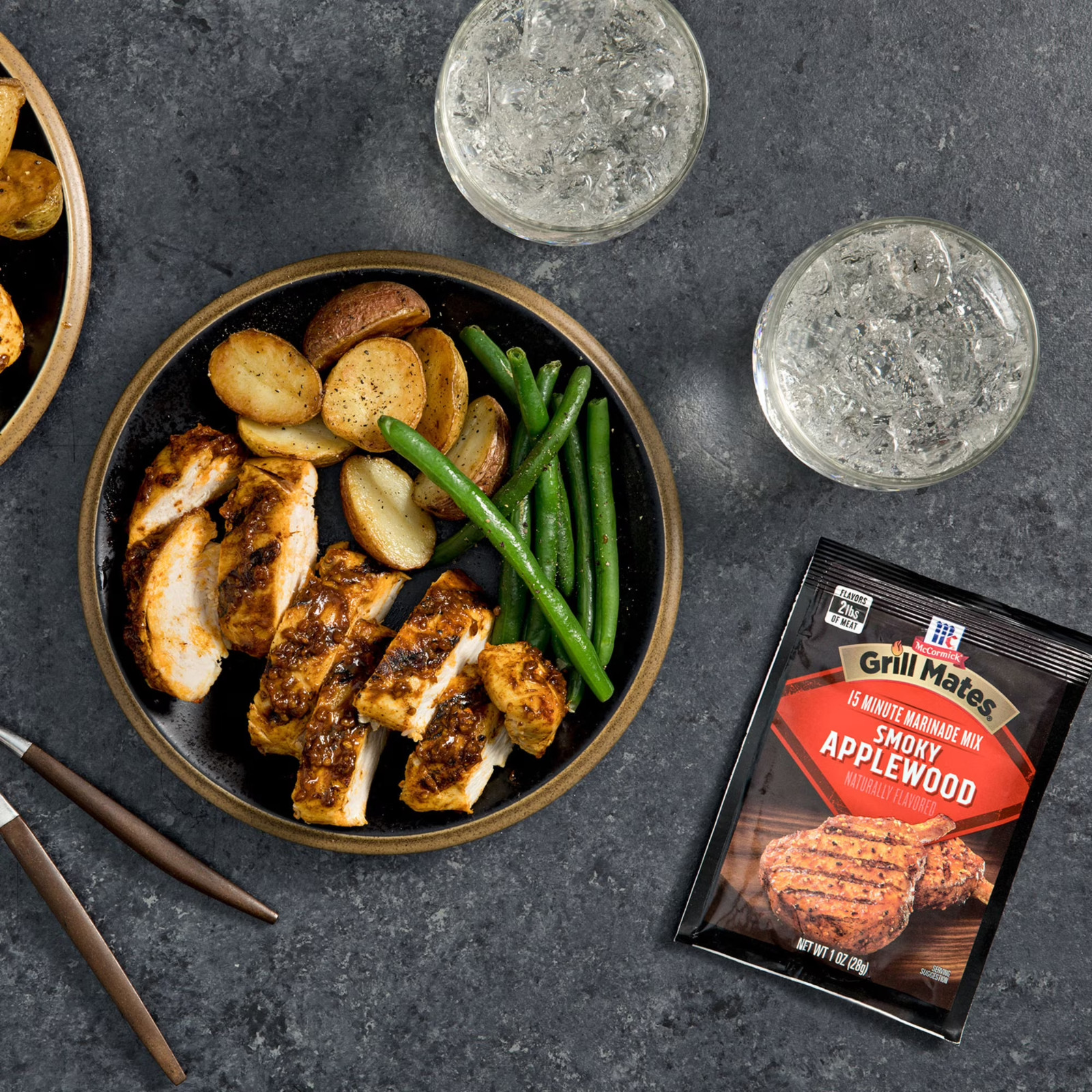 McCormick Grill Mates Smoky Applewood Marinade Seasoning Mix | 1oz