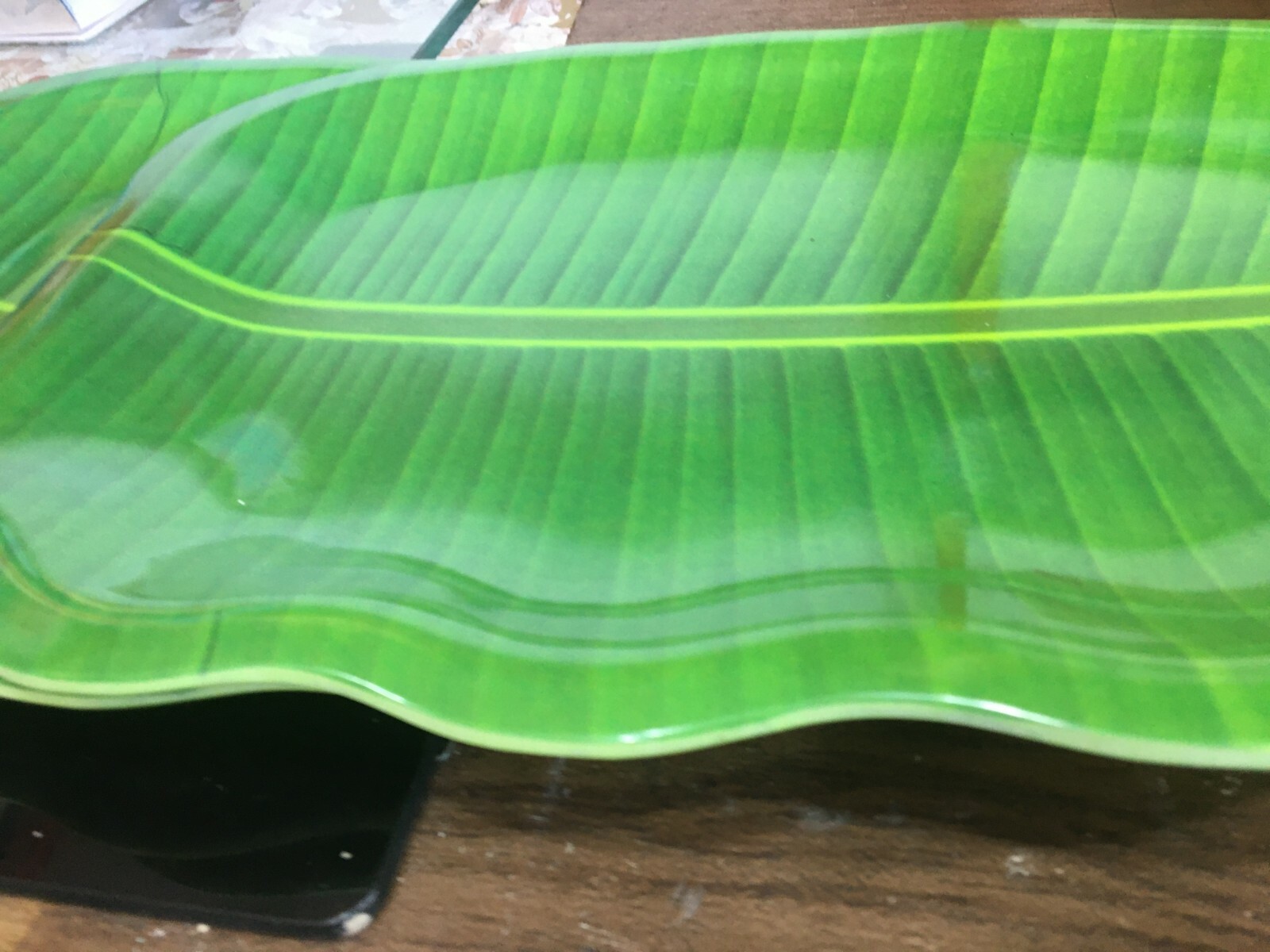 High Quality Green banana Leaf Shape Strong Plate Serving Melamine Platter Tray