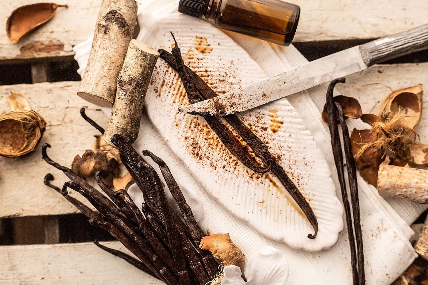 Sustainably-Sourced Organic Madagascar Vanilla Pods – 10 Count for Extracts