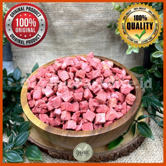 Freeze Dried Strawberry Dice 100g Fruit Snack For Baking And Toppings