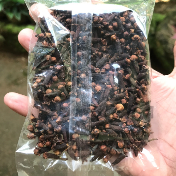 High Quality 100% Sri Lankan Pure Cloves / Spices / Herbs / Sun Dried