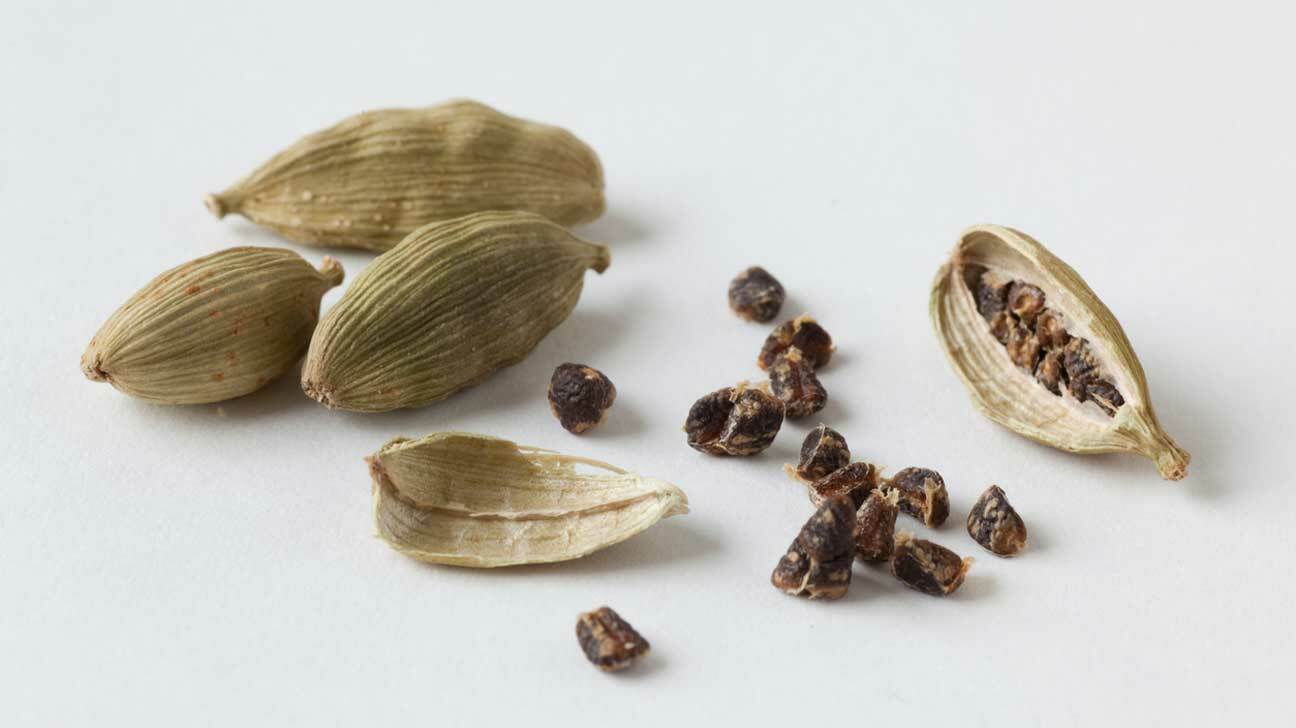 Ceylon Natural Whole Green Cardamom Seed Pods Pure Sri Lankan Organic Spices