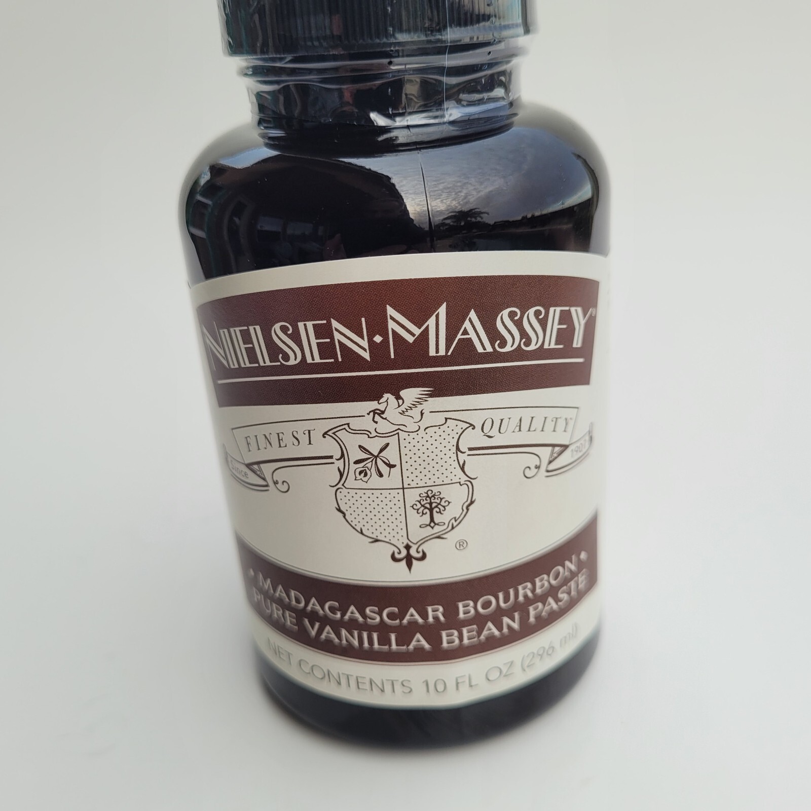 Nielsen-Massey Finest Quality Madagascar Bourbon Pure Vanilla Bean Past 10 FL OZ