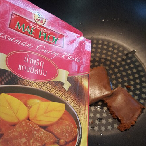 50g x2 Massaman Red Curry Paste Easy Cooking Recipe Thai Food Oriental Mae Ploy