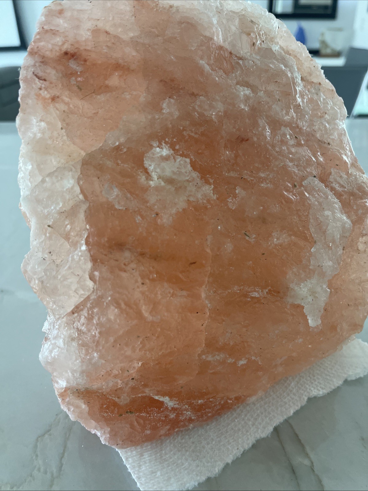 Solid pink himalayan salt rock, Over 18lbs! Never Used, Stored In A Dry Enviro
